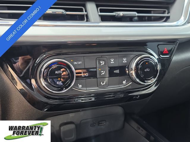 Used 2025 Chevrolet Trax LT w/ LT Convenience Package FWD image 25