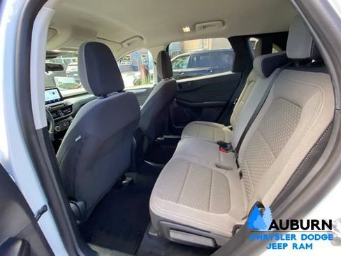 Used 2022 Ford Escape SE FWD image 20