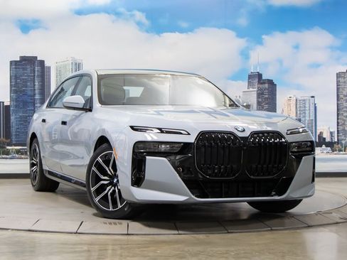 Used 2025 BMW 740i xDrive 740i xDrive w/ Premium Package image 1