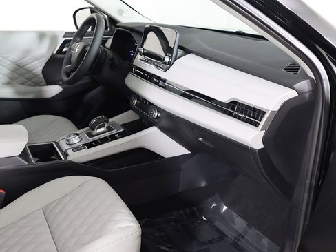 New 2025 Mitsubishi Outlander SEL image 30