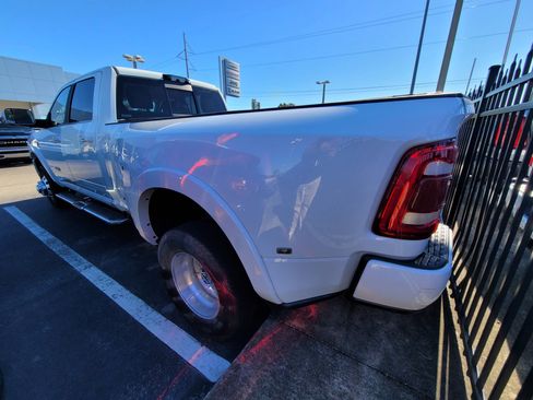 Used 2022 RAM 3500 Limited image 5