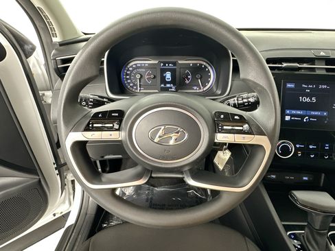 Used 2023 Hyundai Tucson SE FWD image 11