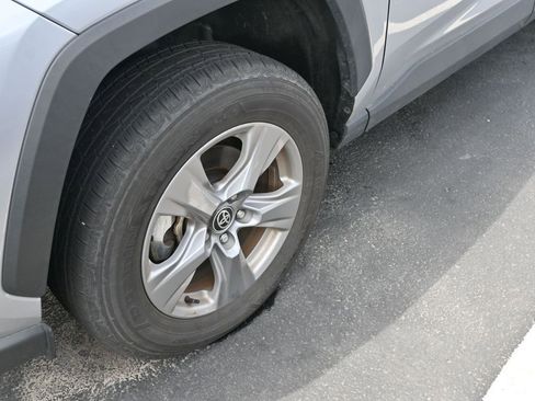 Used 2025 Toyota RAV4 LE image 9