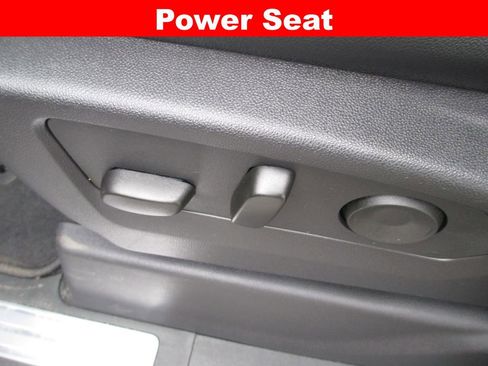 Used 2025 GMC Sierra 1500 SLT w/ SLT Premium Plus Package image 28