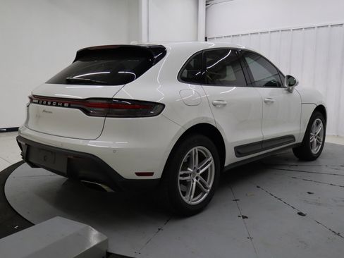 Used 2024 Porsche Macan image 4