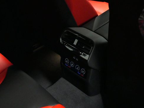 New 2027 BMW M5 Touring AWD/4WD image 12