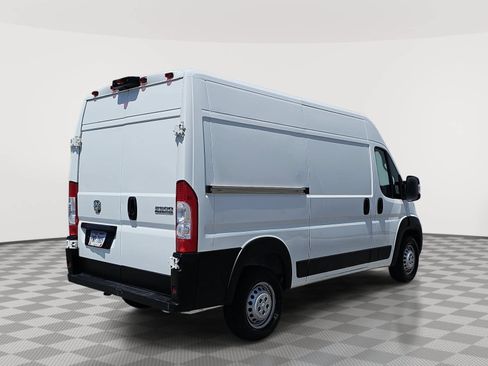 Used 2025 RAM ProMaster 2500 w/ Convenience Group FWD image 8