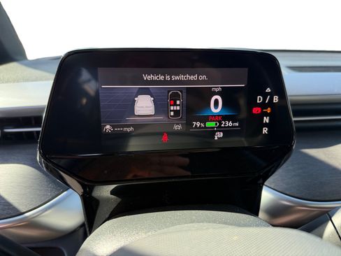 Certified 2025 Volkswagen ID. Buzz 1st Edition RWD image 11