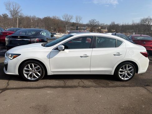 Used 2020 Acura ILX image 2