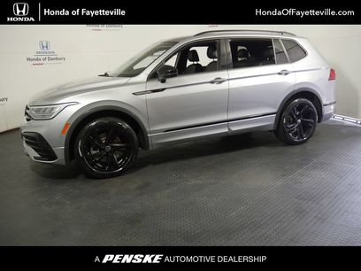 Used 2023 Volkswagen Tiguan SE R-Line
