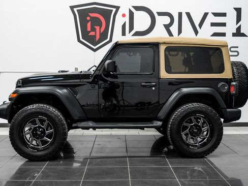 Used 2020 Jeep Wrangler Sport AWD/4WD image 15