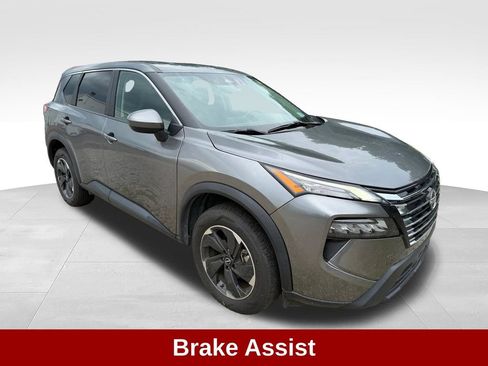 Used 2024 Nissan Rogue SV AWD/4WD image 9