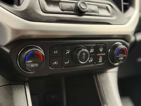 Used 2019 GMC Acadia SLE AWD/4WD image 22