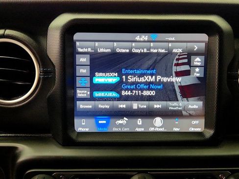 Used 2022 Jeep Wrangler Unlimited Rubicon 4xe w/ Cold Weather Group AWD/4WD image 17