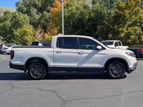 Used 2019 Honda Ridgeline Sport image 3