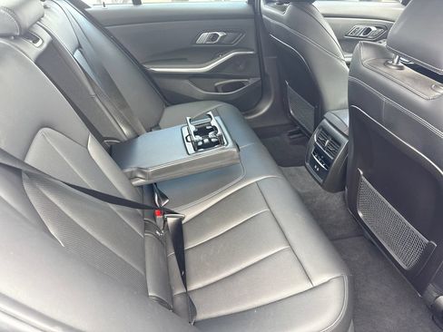 Used 2023 BMW 330i Sedan w/ Premium Package RWD image 13