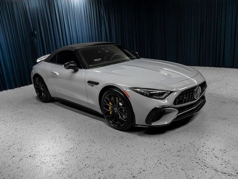 Used 2022 Mercedes-Benz SL 63 AMG 4MATIC image 5