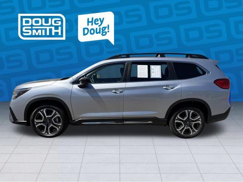 Used 2026 Subaru Ascent Limited AWD/4WD image 2