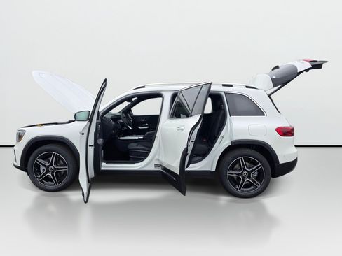 New 2026 Mercedes-Benz GLB 250 4MATIC image 10