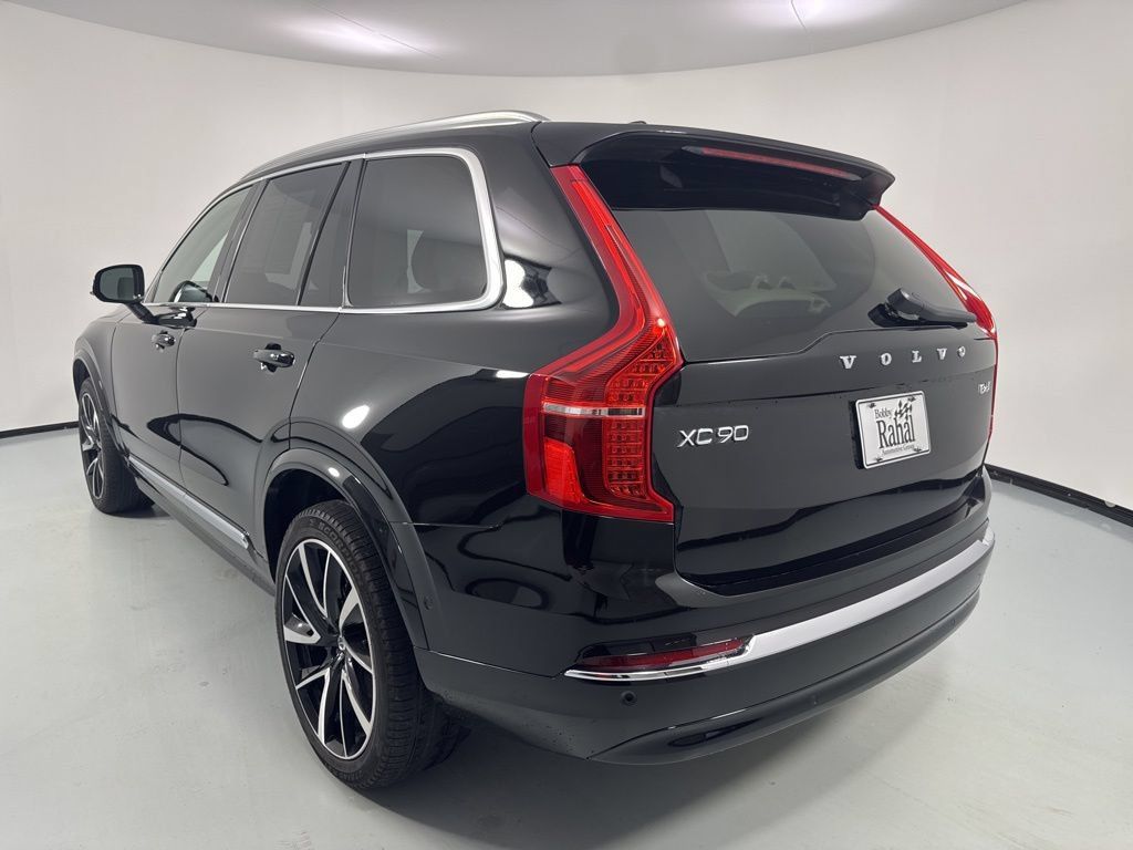 Used 2024 Volvo XC90 B6 Plus w/ Protection Package AWD/4WD image 5