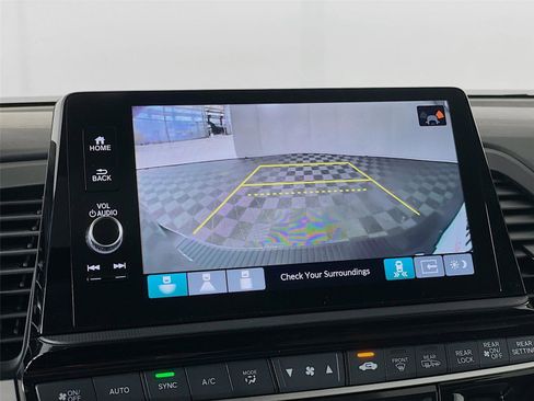 New 2026 Honda Odyssey Touring image 15