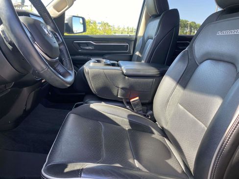 Used 2019 RAM 1500 Laramie AWD/4WD image 15