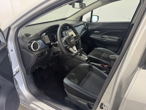 Used 2025 Nissan Versa SV FWD image 16