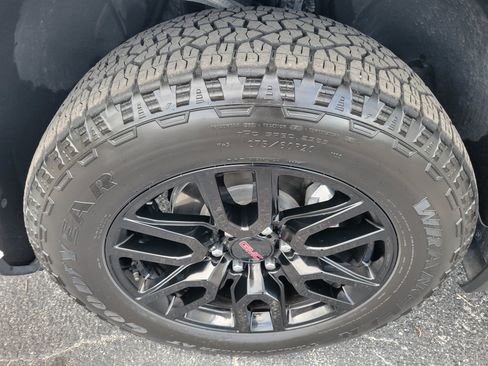 Certified 2025 GMC Sierra 1500 Elevation w/ Elevation Premium Package AWD/4WD image 47