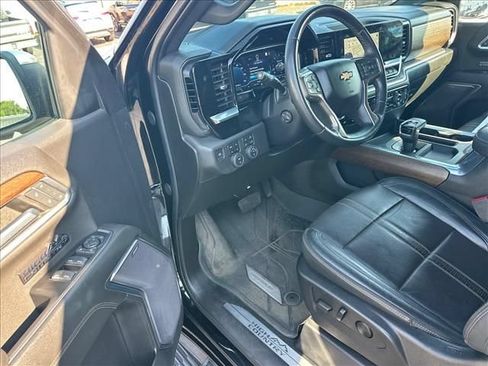 Certified 2023 Chevrolet Silverado 1500 High Country AWD/4WD image 15
