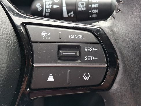 Certified 2024 Honda HR-V EX-L image 23