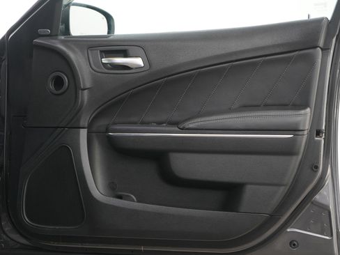 Used 2016 Dodge Charger SXT w/ AWD Plus Group image 9