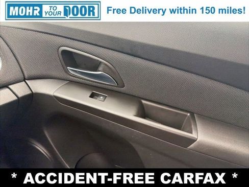 Used 2014 Chevrolet Cruze LT image 26