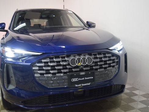 New 2025 Audi Q5 Premium image 2