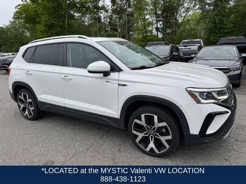 Certified 2022 Volkswagen Taos SEL AWD/4WD image 3