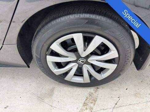 Used 2024 Honda Civic LX image 6