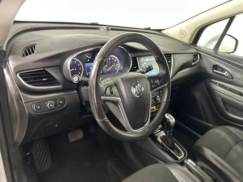 Used 2018 Buick Encore Sport Touring image 28