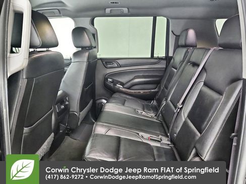 Used 2017 Chevrolet Suburban LT image 31