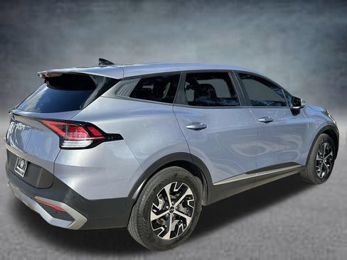 Used 2025 Kia Sportage EX FWD image 5
