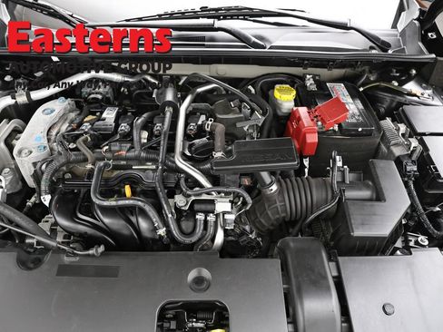 Used 2023 Nissan Sentra SR w/ SR Premium Package FWD image 7