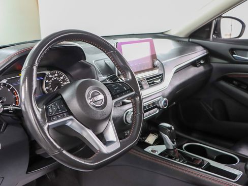 Used 2023 Nissan Altima 2.5 SR image 22