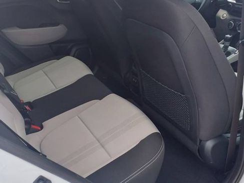 Certified 2025 Hyundai Venue SEL FWD image 26