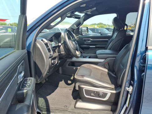 Used 2023 RAM 1500 Laramie AWD/4WD image 10
