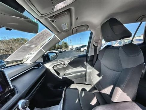 Used 2023 Toyota RAV4 AWD Hybrid image 32
