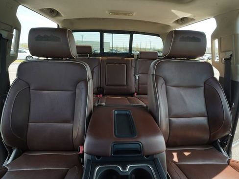 Used 2015 Chevrolet Silverado 1500 High Country w/ High Country Premium Package image 33