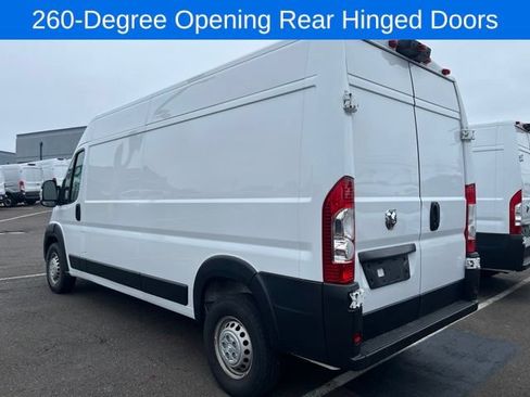 Used 2025 RAM ProMaster 2500 w/ Convenience Group FWD image 3