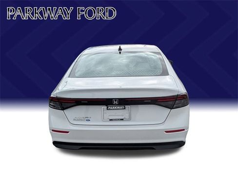 Used 2025 Honda Accord SE image 6