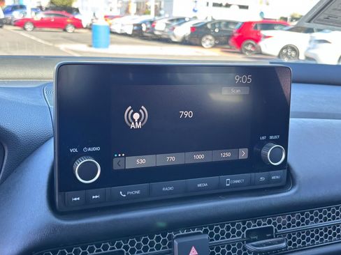 Certified 2025 Honda HR-V Sport image 28