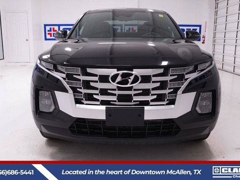 Used 2024 Hyundai Santa Cruz SEL FWD image 2