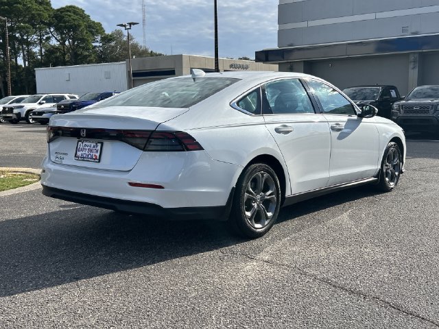 Used 2023 Honda Accord EX image 6