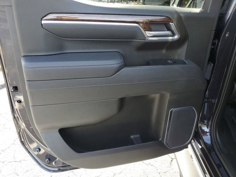 Used 2025 GMC Sierra 1500 Elevation w/ Elevation Premium Package image 16